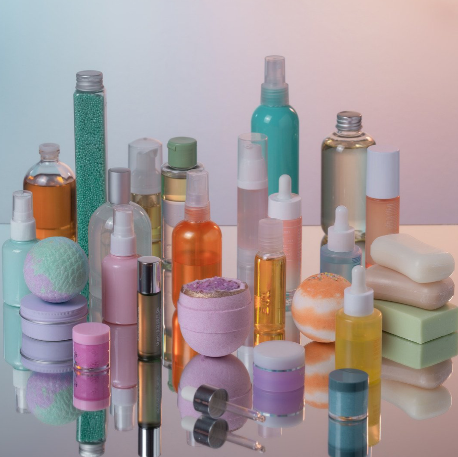 10 Toxic Ingredients to Avoid in Beauty Products: Avoid Harmful Chemicals and Protect Your Skin