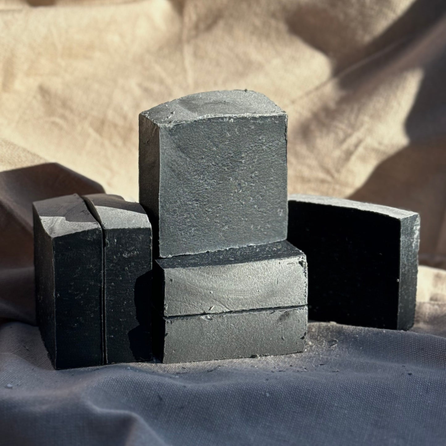 Detoxifying Charcoal Cleansing Bar